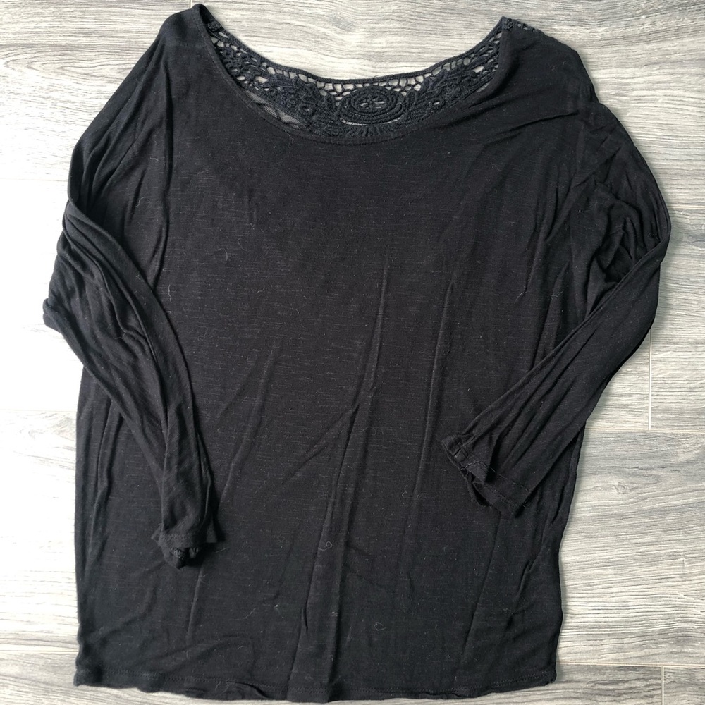 ✨3 for $15 Bundle✨ Black Lace Back Detail Shirt